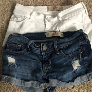 Bundle of two jeans shorts